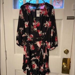 NWT Torrid Black Floral layered tie front blouse Size 1 (14-16)